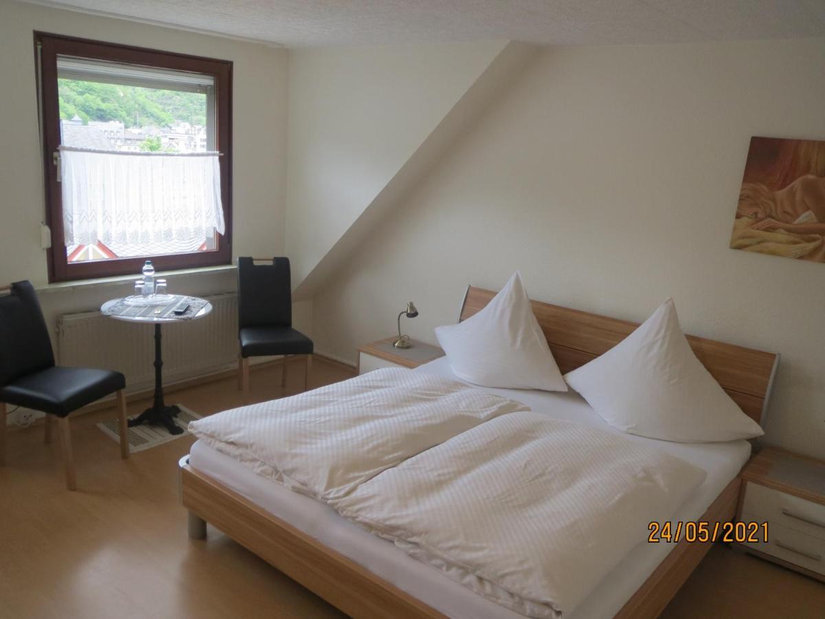 Hotel Und Gaestehaus Gute Quelle Cochem Luaran gambar