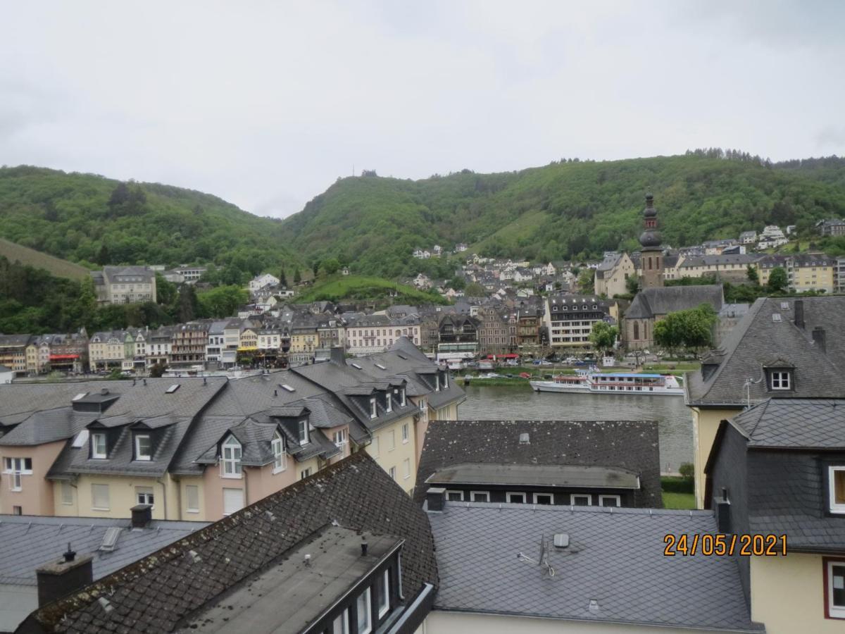 Hotel Und Gaestehaus Gute Quelle Cochem Luaran gambar