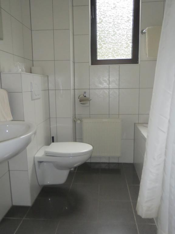Hotel Und Gaestehaus Gute Quelle Cochem Luaran gambar
