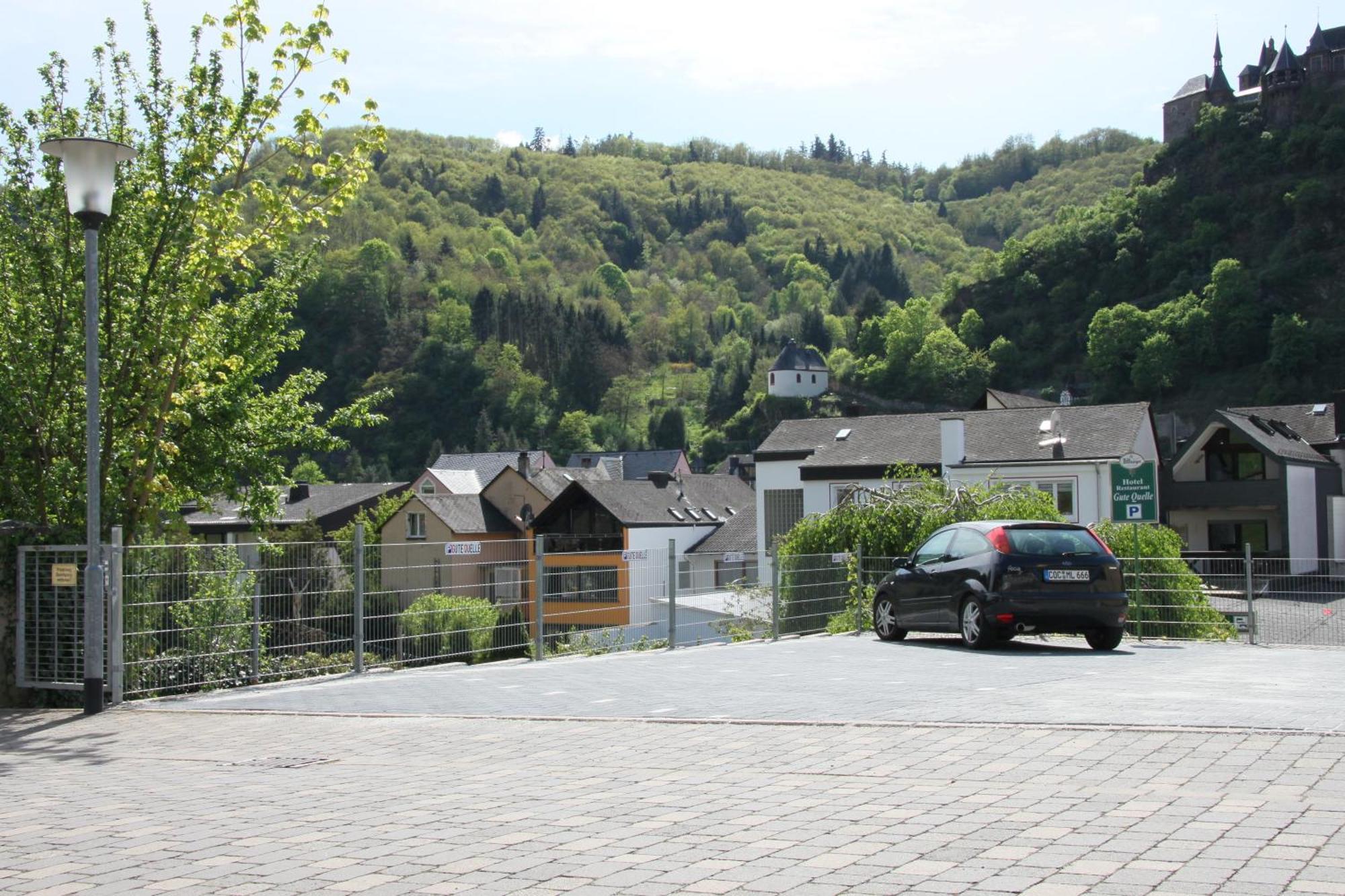 Hotel Und Gaestehaus Gute Quelle Cochem Luaran gambar